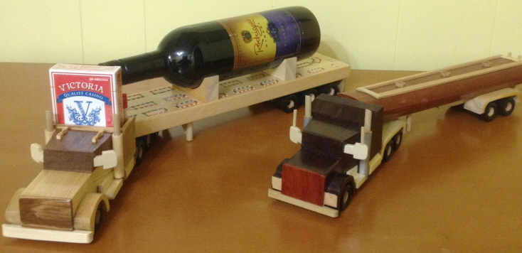 crib board and wine holder